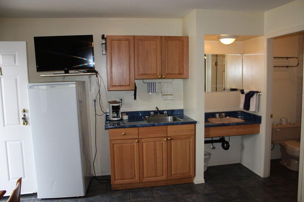 Sunny Beach Motel Penticton Exterior foto